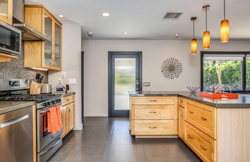 Warm Sands House | Fall Stays Available! Stunning Retreat in Warm Sands! Walk to Downtown!