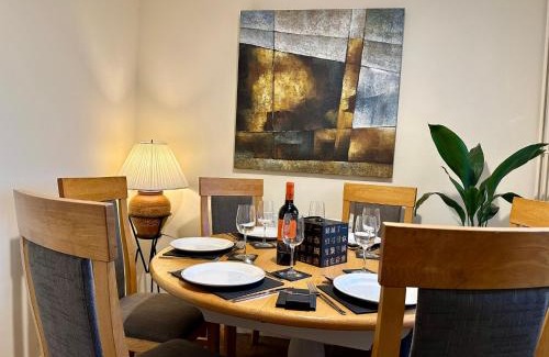 Stamford House | Fallow Cottage, 3 Bedrooms - Stamford