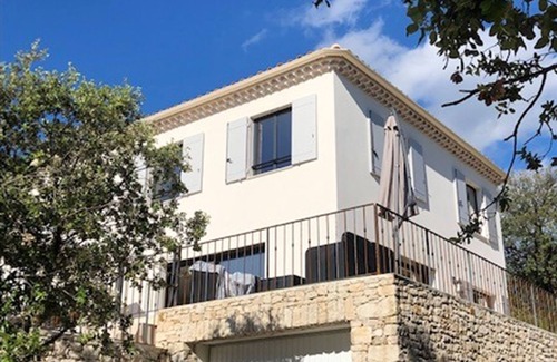 Venasque House | Familial house with panoramic view