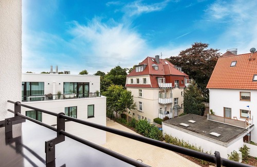 Alt-Travemunde/Ronnau Apartment | Familienfreundliches Apartment mit Zwei Badezimmern und Loggia in Strandnähe