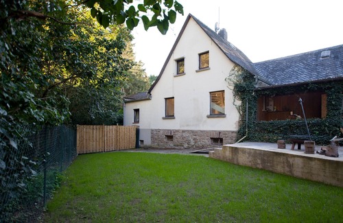 Simmern House | Familien und Hundefreundliches Hexenhaus am Waldrand im Hunsrück