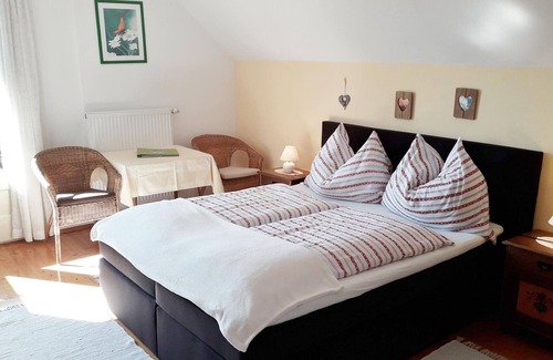 Lendorf Apartment | Familienzimmer Sonnenstrahl - Kurzaufenthalt - Bauernhof Stauder