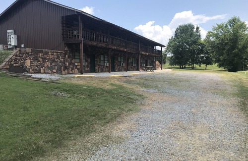 Hardin House | Families, Boaters, and Fishermen Welcome
