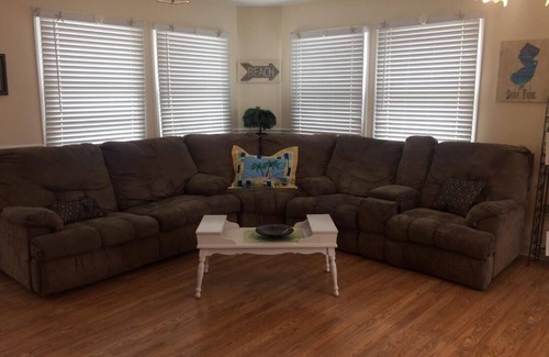 Point Pleasant Beach House | FAMILIES & RETIREES ONLY! Steps to Beach & Boardwalk! CLEAN, Near all activities
