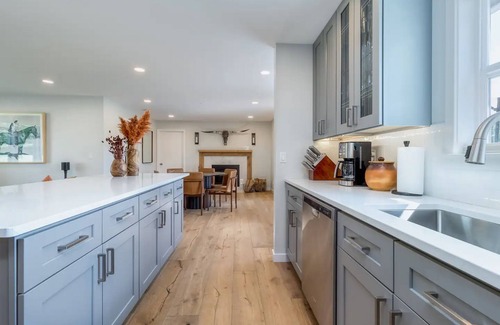 College Place House | Family and dog-friendly getaway with patio, firepit and private hot tub