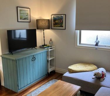 Gaythorne Apartment | Family and pet friendly home in Brisbane