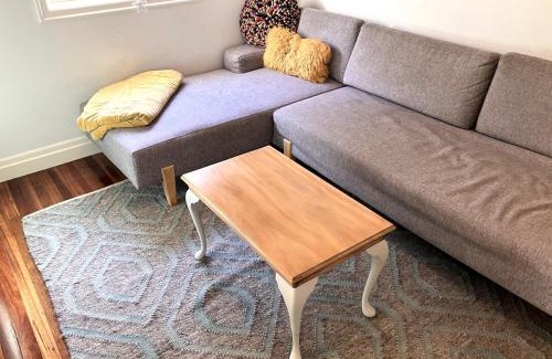 Gaythorne Apartment | Family and pet friendly home in Brisbane