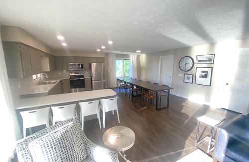 Cedar Creek House | Family Cabin on the Lake - 30 Minutes from Omaha, Nebraska