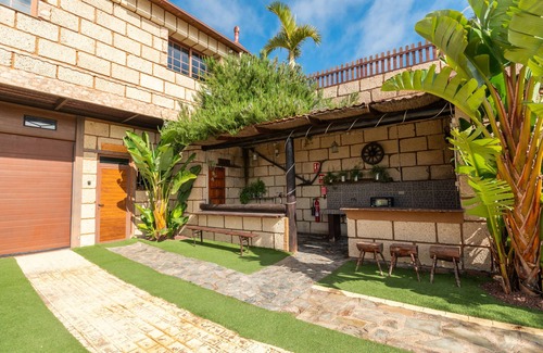 Arico House | Family Cave in Arico