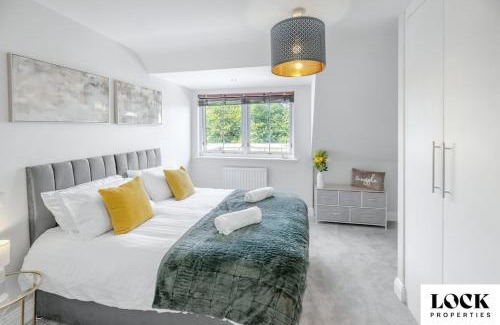 Maidenhead House | Family & Contractor Friendly 3 bed house Sleeps 8 in Maidenhead