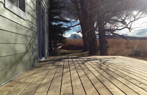 Mountain View Cottage | Family cottage 15 mins from Waterton, AB! Perfect Winter Getaway