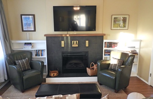 Chemainus House | Family & dog friendly, walk to beach & Old Town