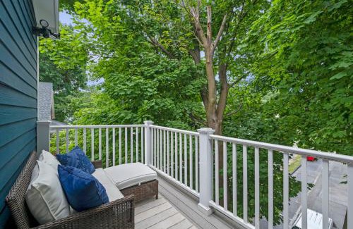Salem Apartment | Family Friendly 3BD Oasis-Parking, WIFI & Pets OK!