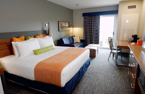 Circleville Resort | Family-Friendly Adventure Resort w/Indoor Water Fun! 2 Big Rooms! Free Parking!