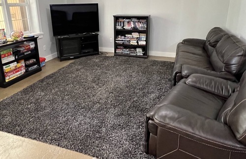 Christina Lake House | Family friendly, washer/dryer, cable tv, wifi, pool table, ping pong table