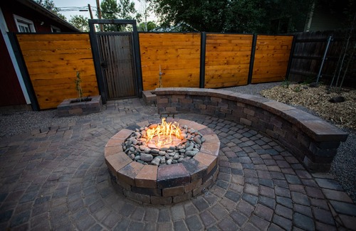 Flagstaff House | Family Friendly Downtown Retreat-A/C Fire Pit
