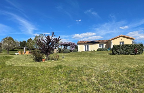 Tamnies Villa | Family Friendly Gite Nr Sarlat With Beautiful Views Of The Dordogne Countryside