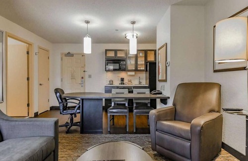 Central Oklahoma City Hotel | Family-friendly Haven! 3 Spacious Units, Pet-friendly Property, Full Kitchen!