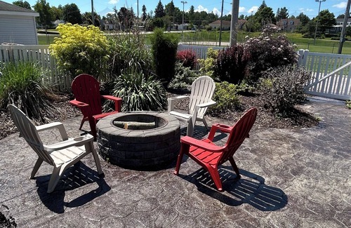 Rogers City House | Family friendly home within walking distance of Lake Huron and downtown shopping
