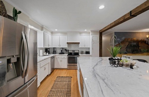 Candler House | Family Friendly Home with Hot Tub and Firepit