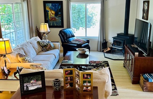 Moscow House | Family friendly home wihin minutes of UofI and WSU campuses.