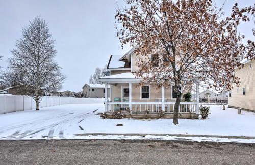 Logan House | Family-Friendly Logan Farmhouse with Yard and Near USU