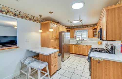 Loma Linda House | Family-Friendly Loma Linda Retreat Walk to LLU