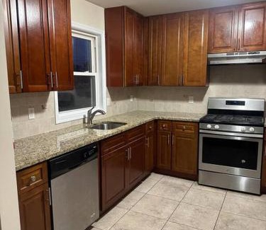 Passaic Apartment | Family Friendly NYC Access 7 Guests