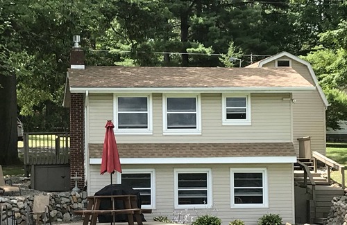 Reading Cottage | Family-friendly, rustic cabin on beautiful Long Lake
