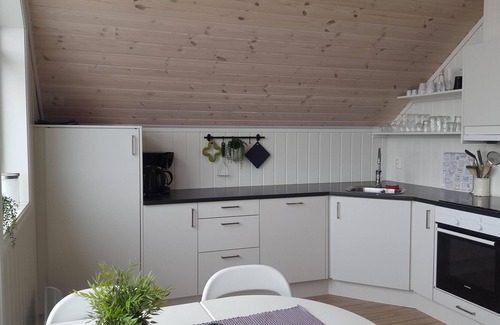 Oygarden House | Family friendly. Situated right on the waterfront. Charter. 2 bedrooms