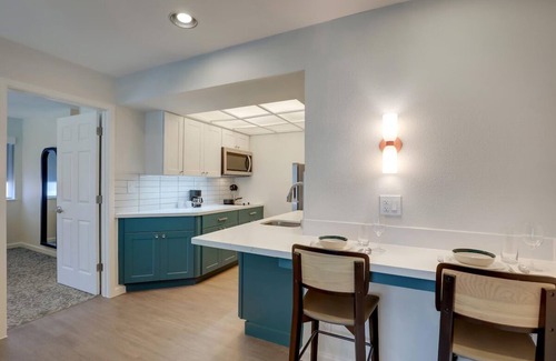 San Jose Hotel | Family-friendly! Spacious Suite with Full Kitchen, Pets Allowed, Pool!