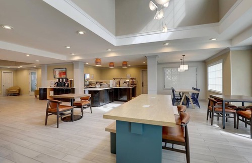 San Jose Hotel | Family-friendly! Spacious Suite with Full Kitchen, Pets Allowed, Pool!