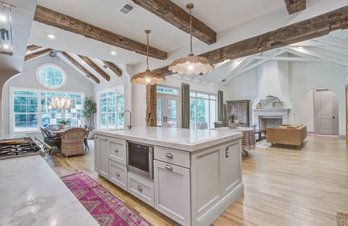 Mount Pleasant House | Family-Friendly 5BR 3+ Acres 10 Min to Beach