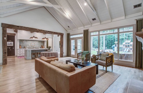 Mount Pleasant House | Family-Friendly 5BR 3+ Acres 10 Min to Beach