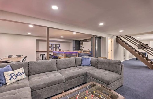 Albrightsville House | Family fun with Hot Tub and EV charger at the Duck Inn