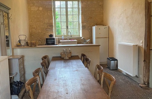 Accolay Cottage | Family gîte in the grounds of a historic monument - Burgundy Chablis -11 pers
