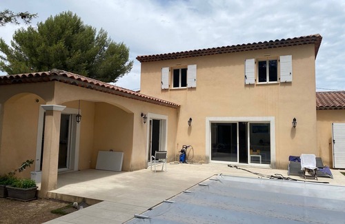 Les Trois Lucs House | Family home in Marseille