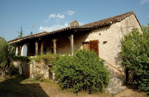 Esclauzels House | Family home with large swimming pool in Natural Park.