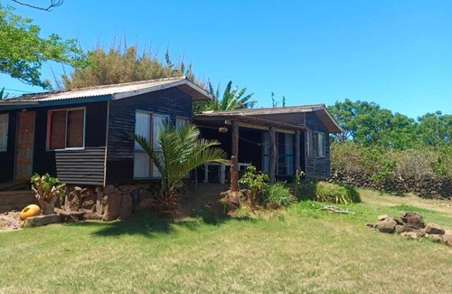 Hanga Roa House | Family house in a residential area