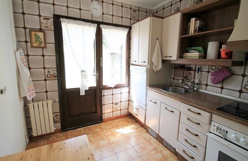 Quintueles Ski Chalet | Family house in beautiful finca 5 minutes from the beach.