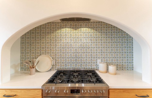 Lago Vista House | Family Oasis - Chef’s Kitchen, Game Room, Pool & Expansive Outdoor Living