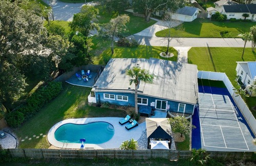 Jacksonville Beach House | Family Oasis | Pickleball + Heated Pool & Spa