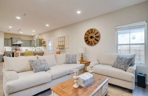 Murfreesboro House | Family Oasis w/Hot Tub ideal for longer STAYS!