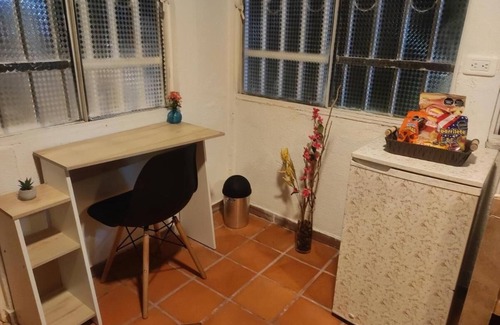 Apiay Hotel | Family room with private bathroom