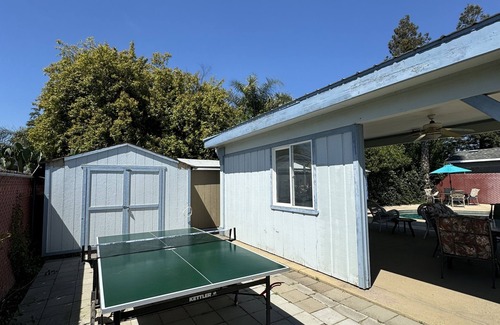 Atwater House | Family Sized home w/Pool, Pool table, ping pong & darts in a central location!