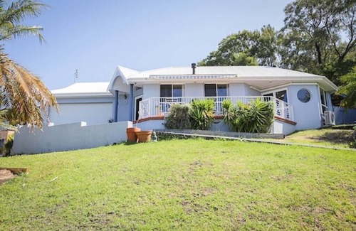 Kiama House | Family-sized home with fantastic views and games room. Soak up the Kiama Breeze!
