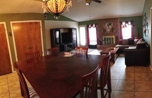 Midland House | Family-sized home with quick access to the loop!