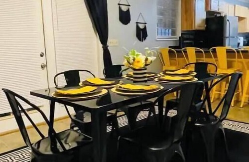 Dothan House | Family-sized house with plenty of space with game room & covered patio