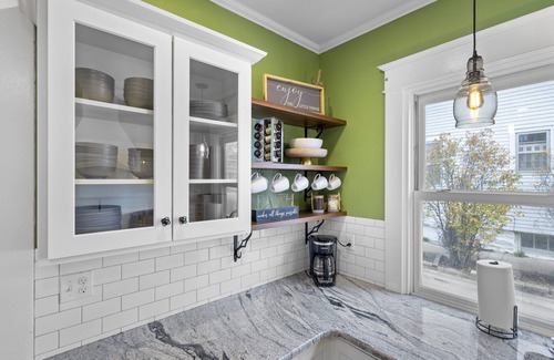 Cedar Rapids House | Family-sized Modern Historic Home Downtown Close to Everything