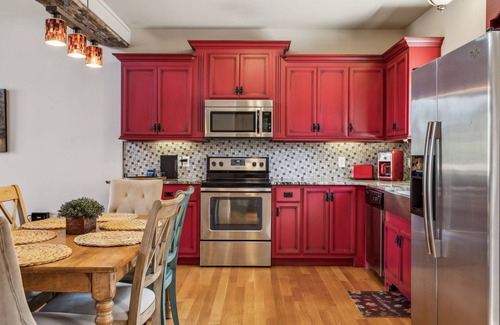 Smithville Condo | Family Suite - Walking Distance To Hidden Harbor Marina